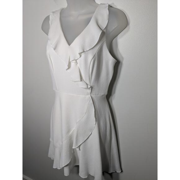 Teeze Me White Sleeveless Faux Wrap Dress Size 3/4 - Picture 3 of 6
